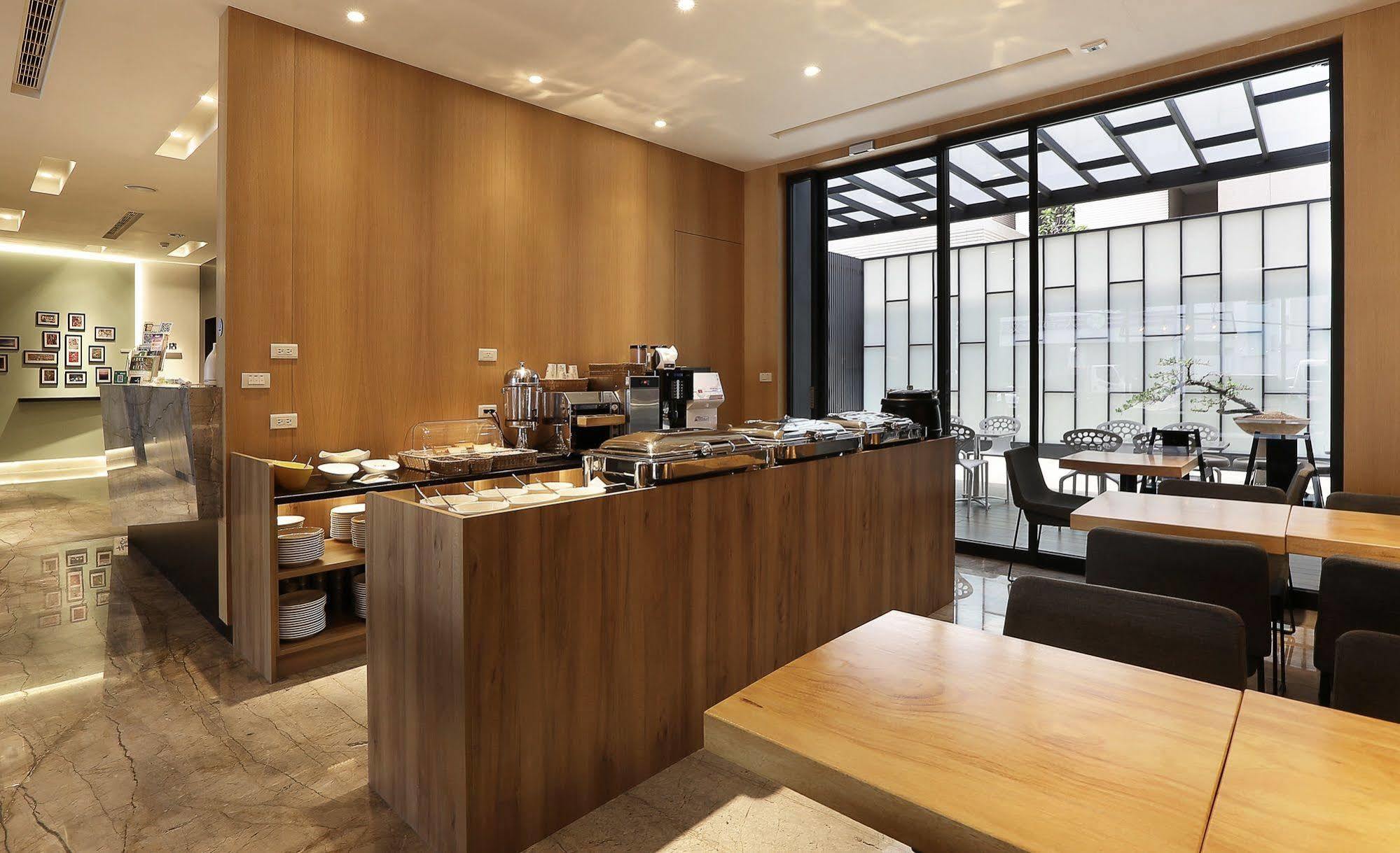 Miller Inn Đài Trung Ngoại thất bức ảnh