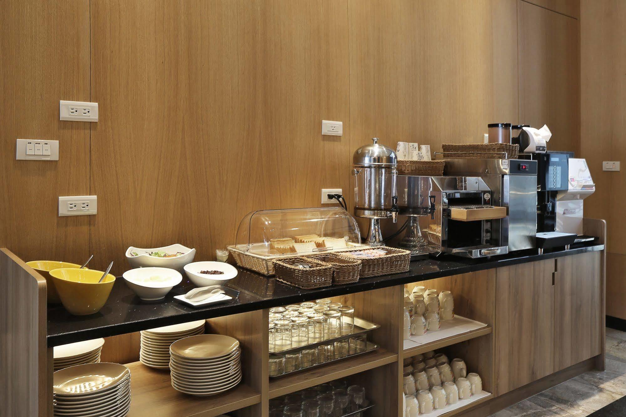 Miller Inn Đài Trung Ngoại thất bức ảnh