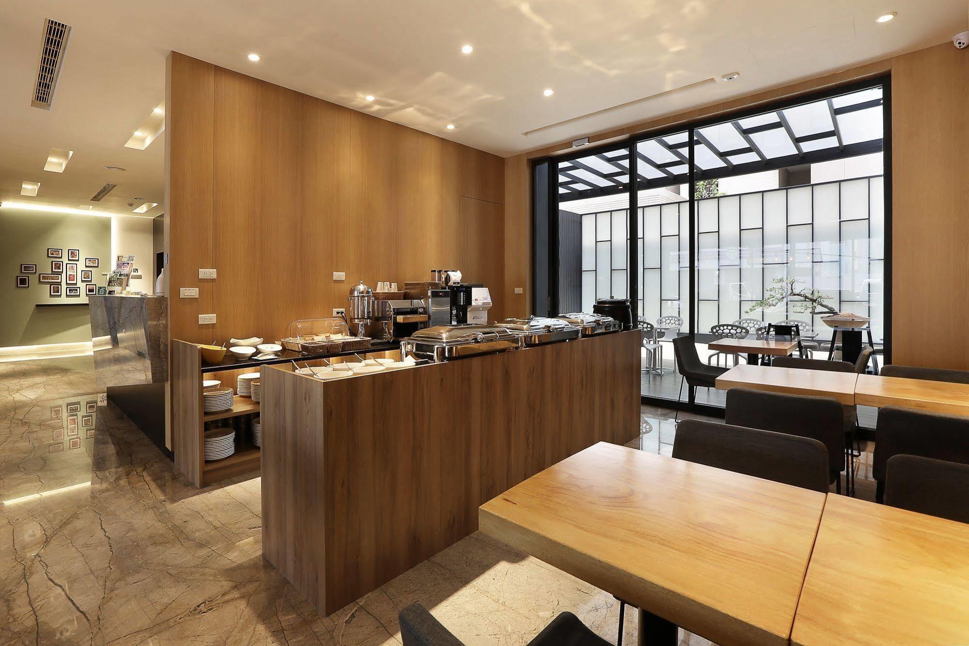 Miller Inn Đài Trung Ngoại thất bức ảnh